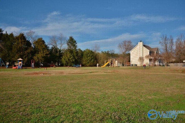 Building Photo - 140 Teal Park Ln