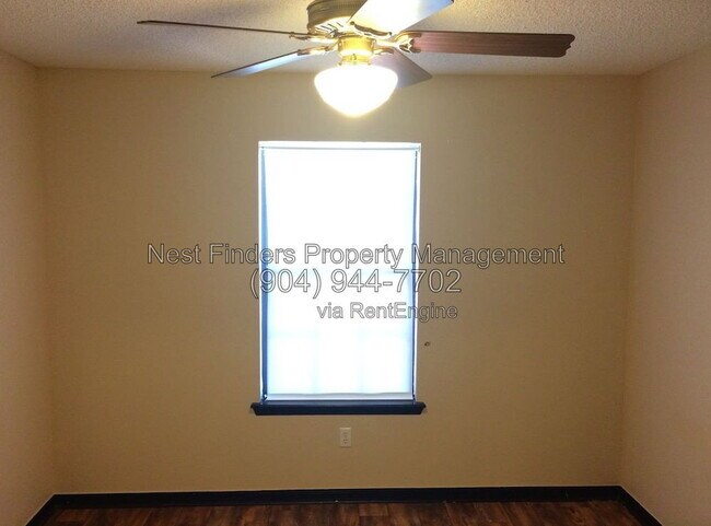 Building Photo - 336 Redwood Ln
