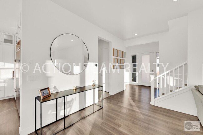 Building Photo - Fully furnished Home in Lehi, UT