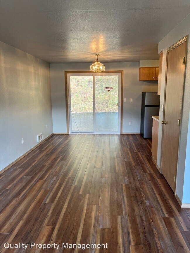 Building Photo - 3 br, 2 bath House - 7909 E Antelope Road