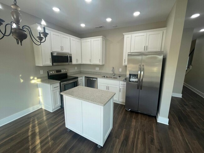 Building Photo - 128 Sitz Dr