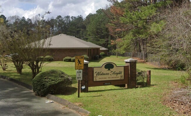 Building Photo - 125 Robin Rd