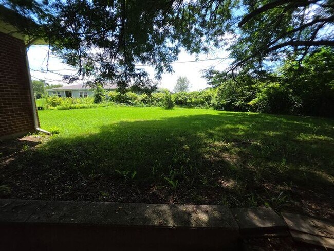 Building Photo - 2 bedroom unit in Berrien Springs
