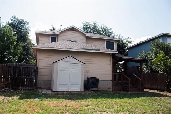 Building Photo - 15236 Drusilla's Dr