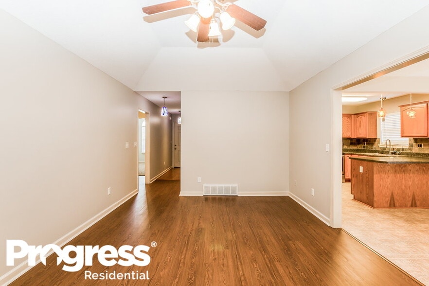 Building Photo - 1417 Marhill Cove