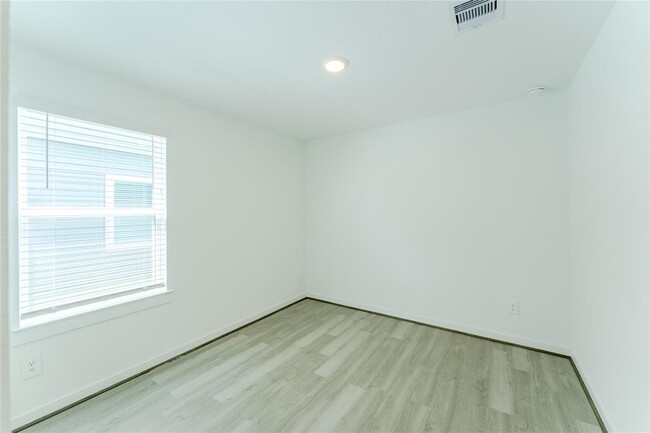 Building Photo - 31714 Brandon Ml Trl