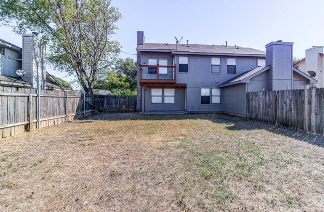 Building Photo - 1205/1207 Gregory Ln