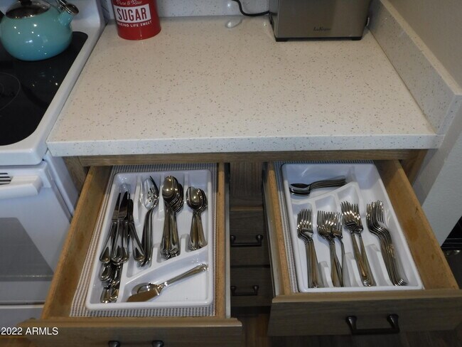 Building Photo - 11029 W Caron Dr