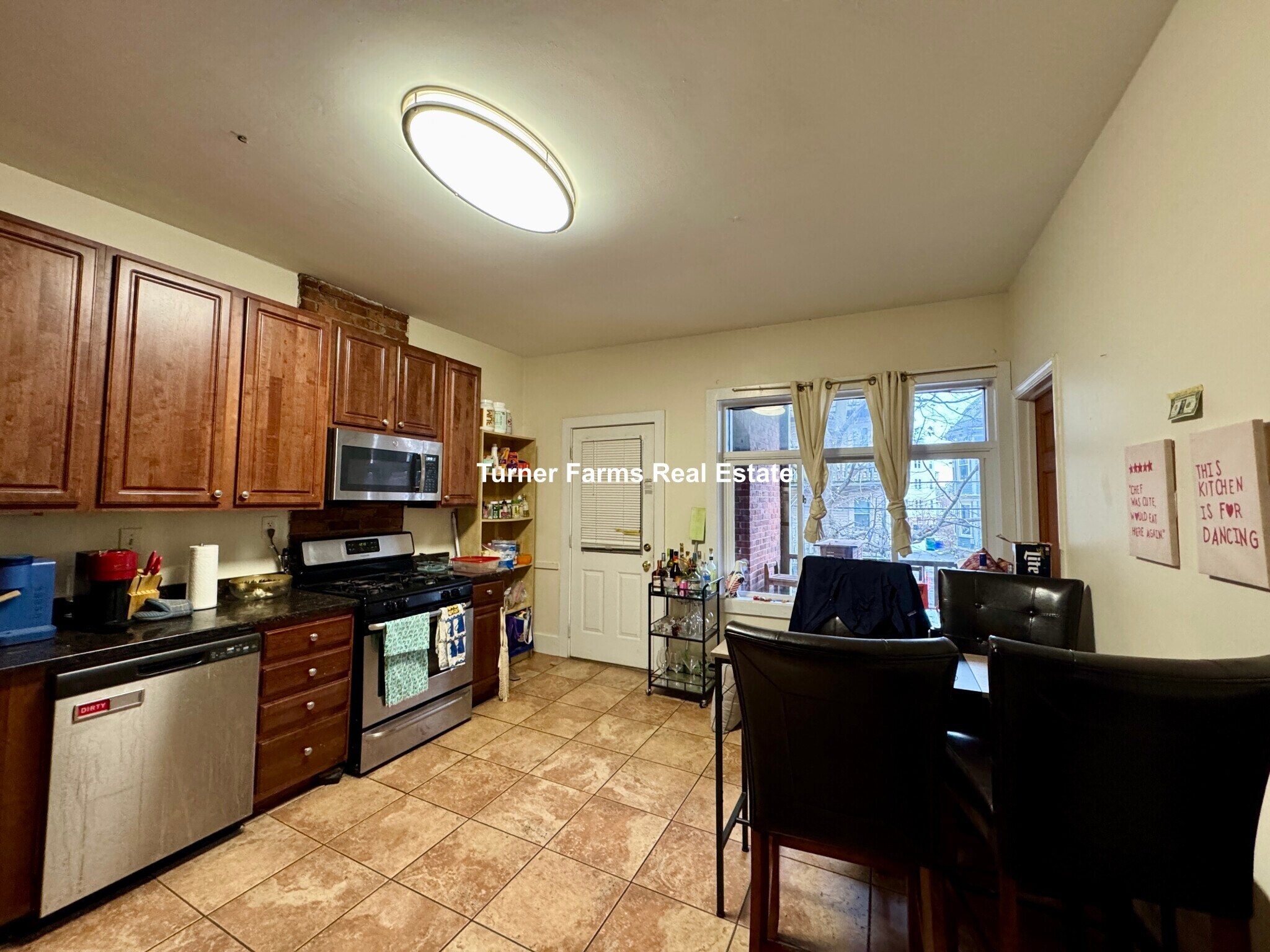 Building Photo - 71 Pontiac St