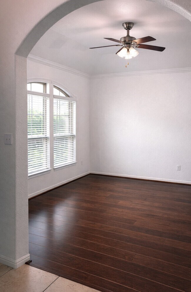 Building Photo - 5318 Claymore Meadow Ln