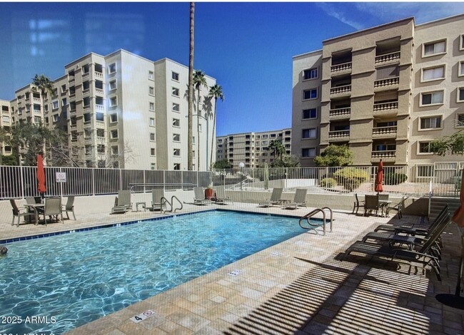 Building Photo - 7930 E Camelback Rd