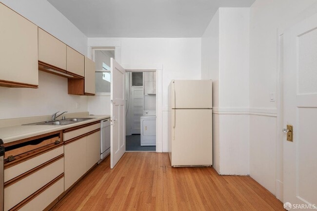 Building Photo - 3877 Jackson St