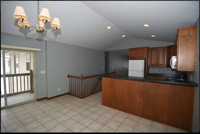 Building Photo - 1936 Little River Path