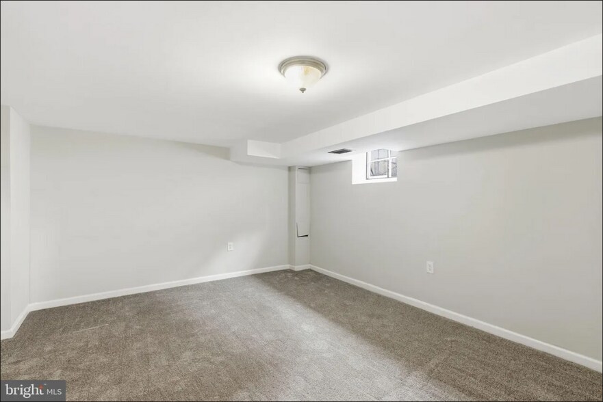 Building Photo - 1107 N Marlyn Ave