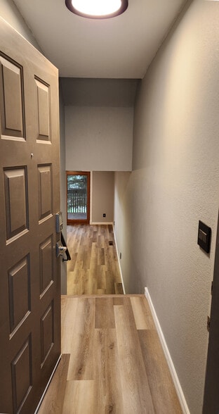 Building Photo - 2605 N Pinon Ridge Dr