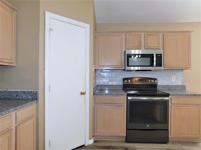 Building Photo - 1079 Port Boliver Dr