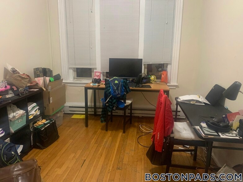 Building Photo - 883 Huntington Ave