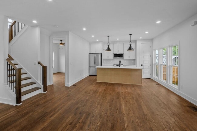 Building Photo - Brand new build home in Old Hickory | 1/2 off first months rent!