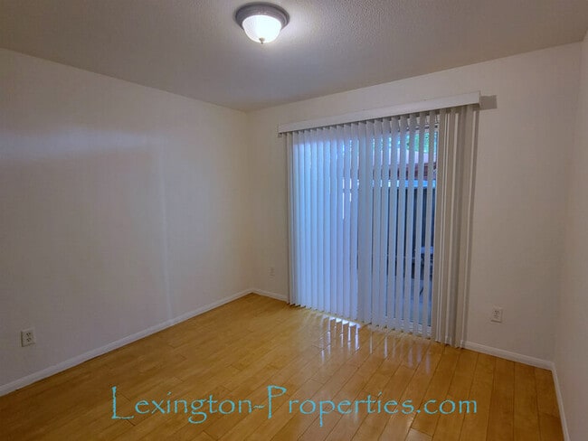Building Photo - Beautifully Remodeled, 2BD/1BA, Condo Avai...