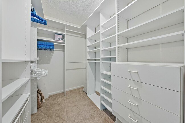 Building Photo - 400 Ocean Trail Way