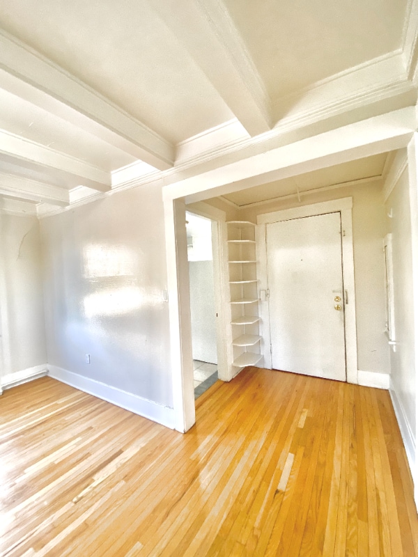 Building Photo - 901 N M St