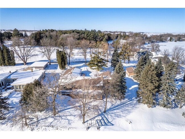 Building Photo - 17796 Cedar Park Loop