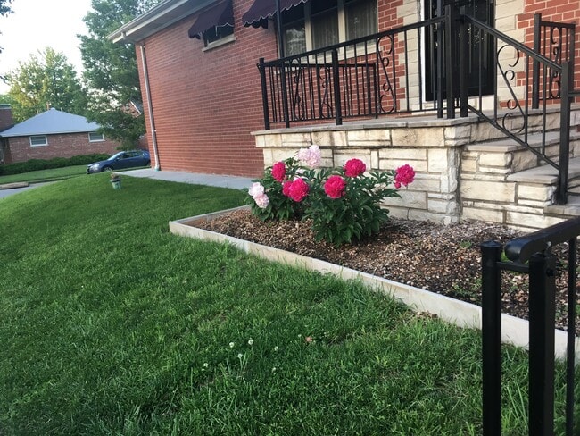 Primary Photo - 3700 January Ave