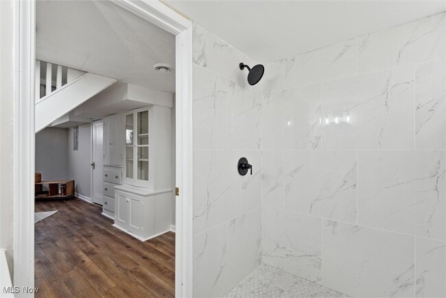Building Photo - 3569 Silsby Rd