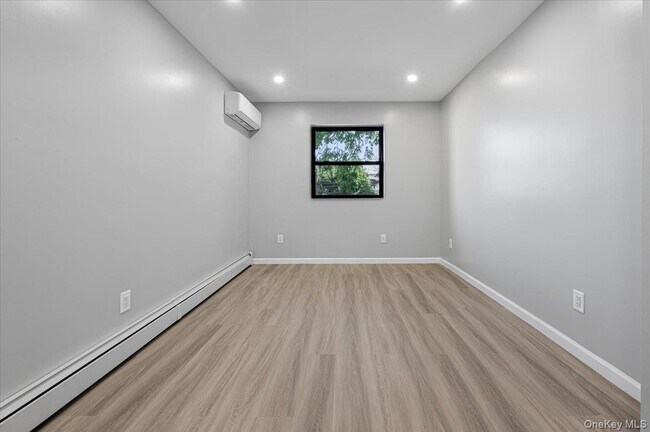 Building Photo - 1425 Prospect Pl