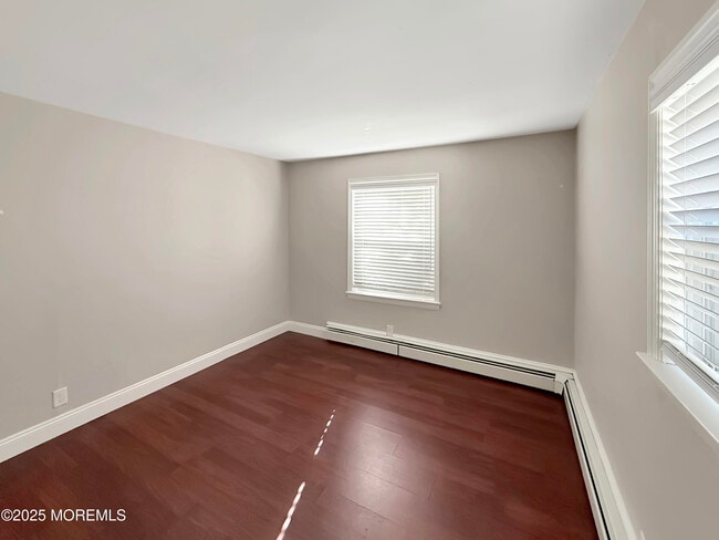 Building Photo - 33 Prospect Ave