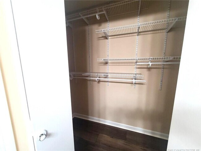 Building Photo - 6744 Irongate Dr