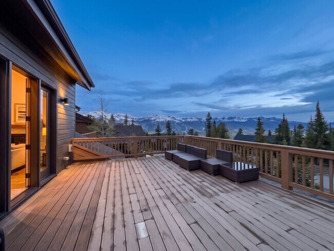 Building Photo - 416 Fuller Placer Rd