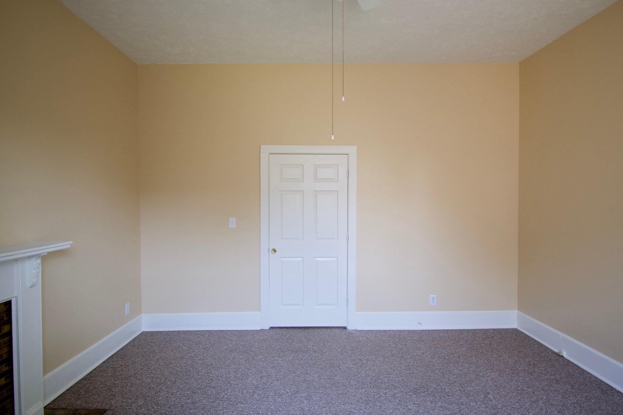 Bedroom 4 - Door to Hallway - 918 Gratz Street, Unit #2