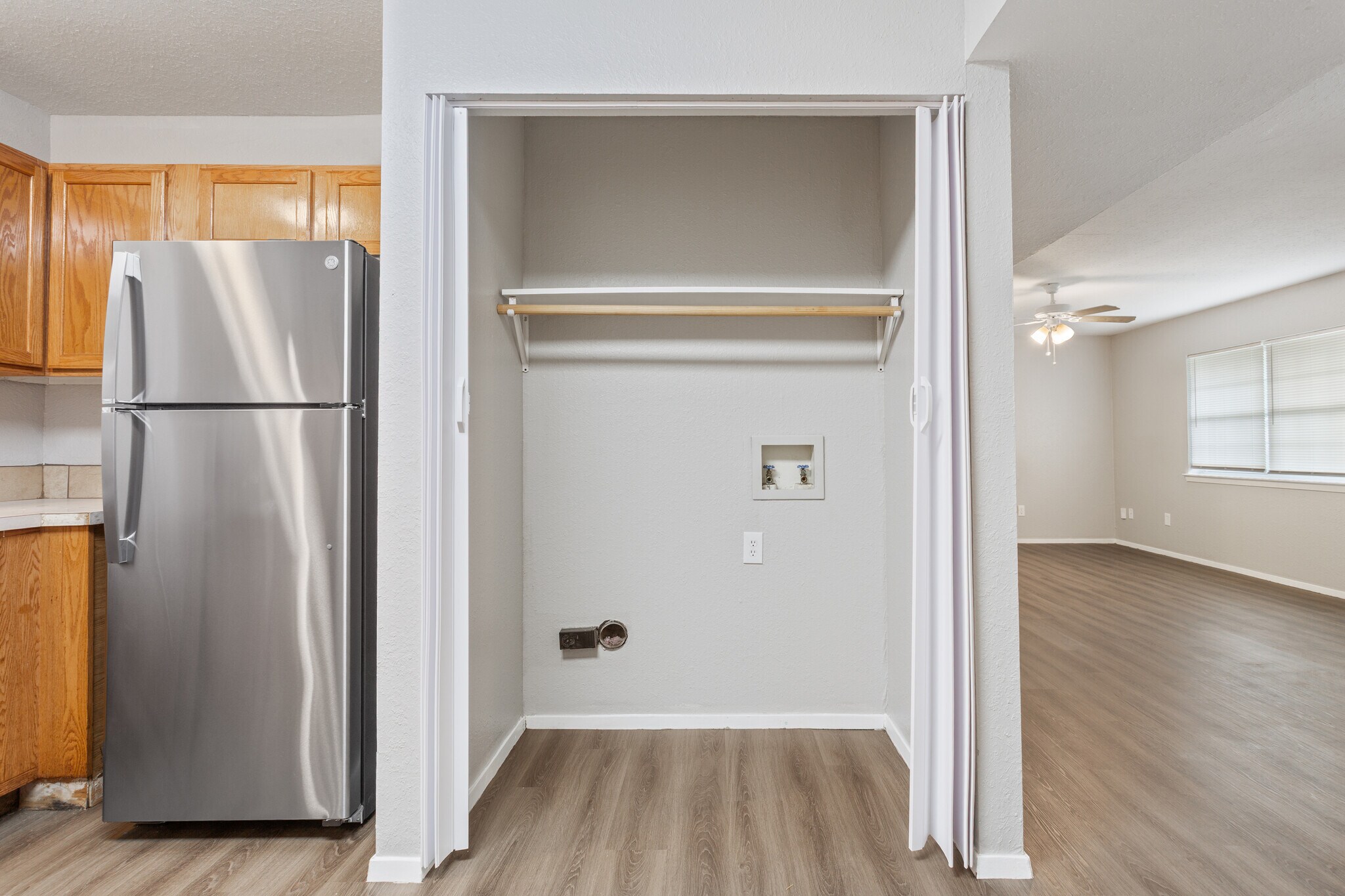 Building Photo - 306 Avenue G