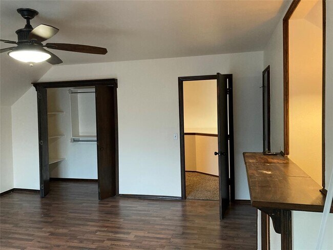 Building Photo - 405 Rhoades Ct