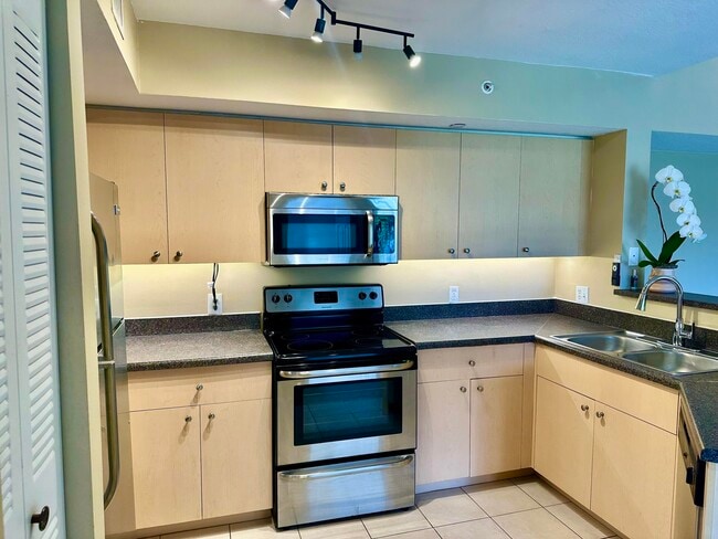 Building Photo - 4151 San Marino Blvd