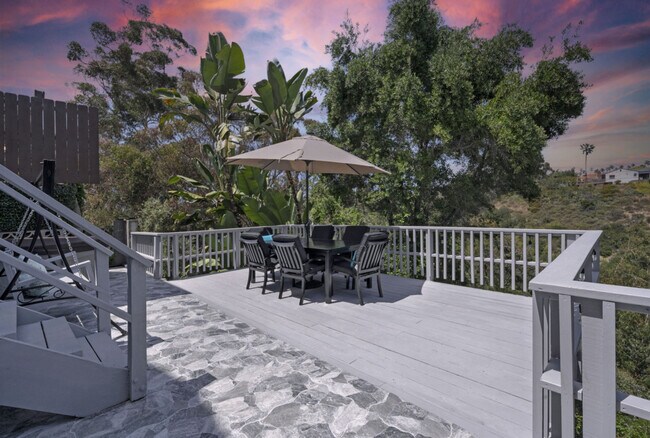 Building Photo - 1072 Johnson Ave