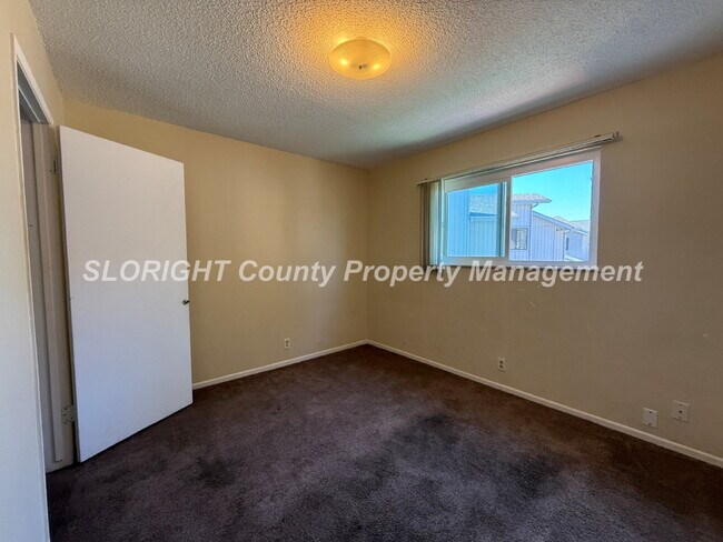 Building Photo - AVAILABLE AUGUST - 2 Bed, 1 Bath Grover Beach Apartment