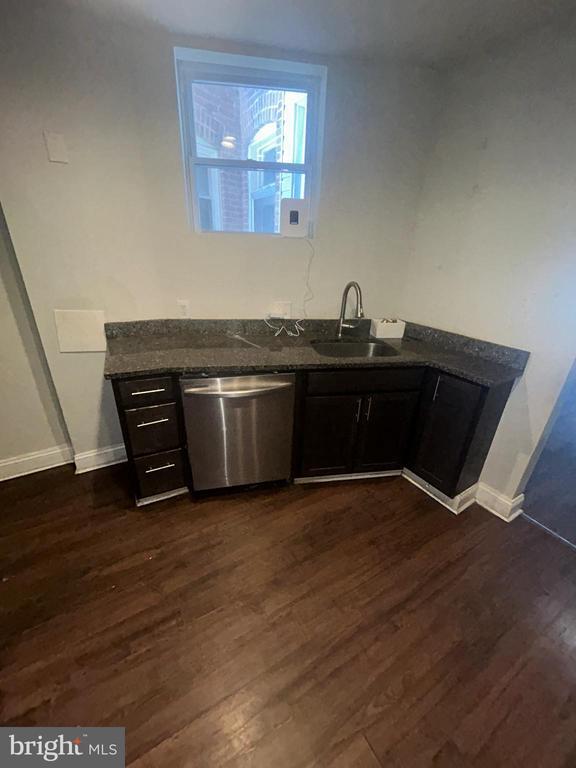 Building Photo - 4638 York Rd