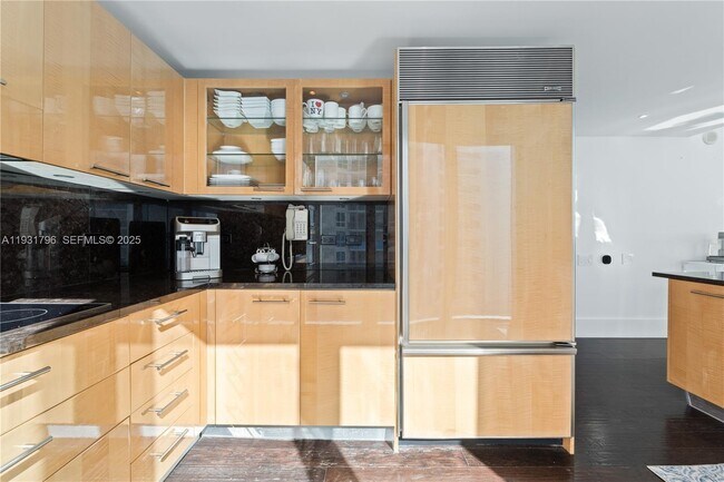 Building Photo - 6799 Collins Ave