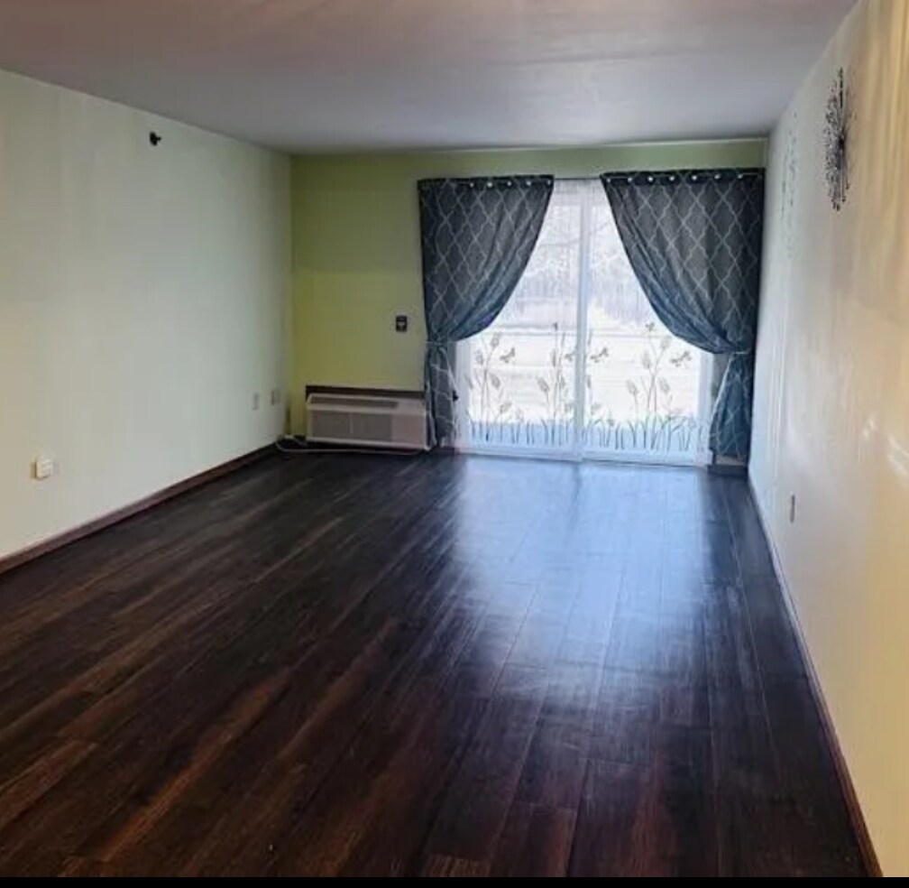 Building Photo - 33A Grand Canyon Dr