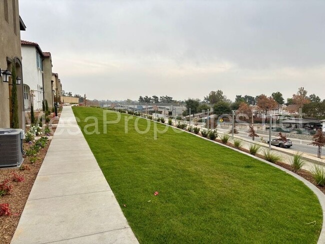 Building Photo - 8407 Gabrielino Ct