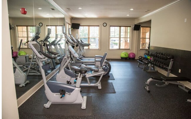 Building Photo - 1100 Ashwood Pkwy