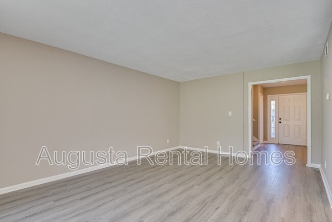 Building Photo - 1674 Goshen Rd