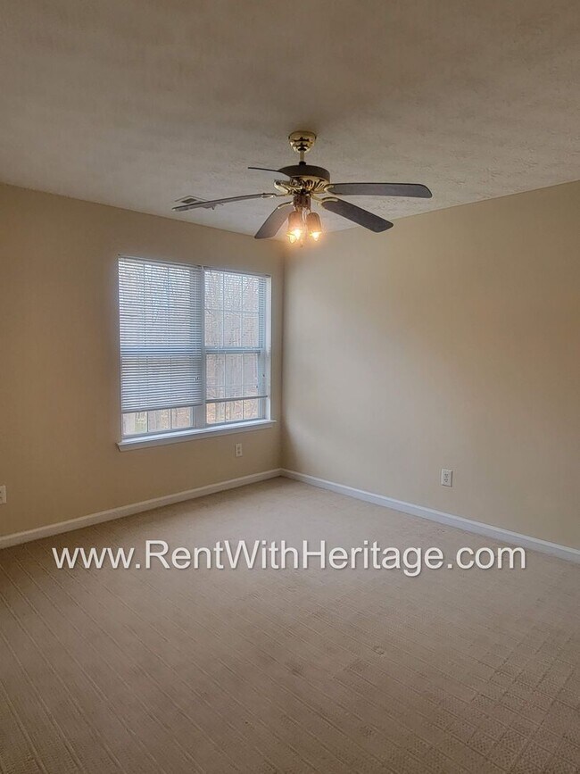 Building Photo - WOW!!...GORGEOUS HOME/HARDWOOD FLOORS/ UPGRADES GALLORE / SWIM - TENNIS