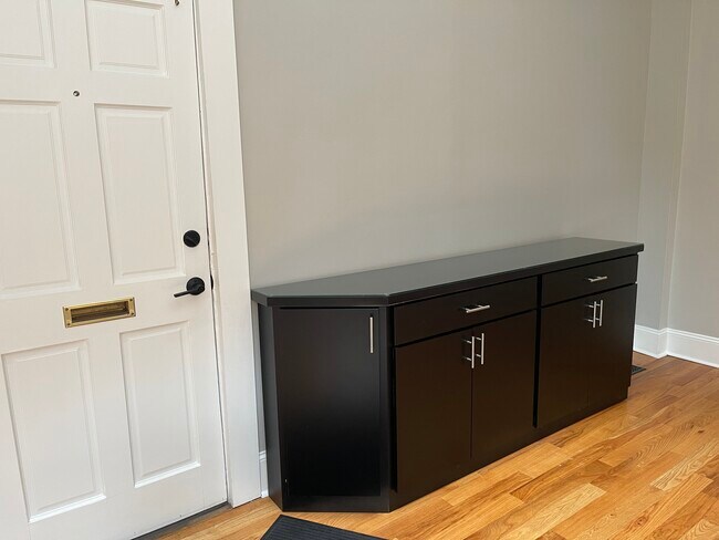 Building Photo - 116 E Council St