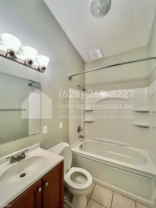 Building Photo - 3 br, 2 bath House - 2405 Melbourne Dr -