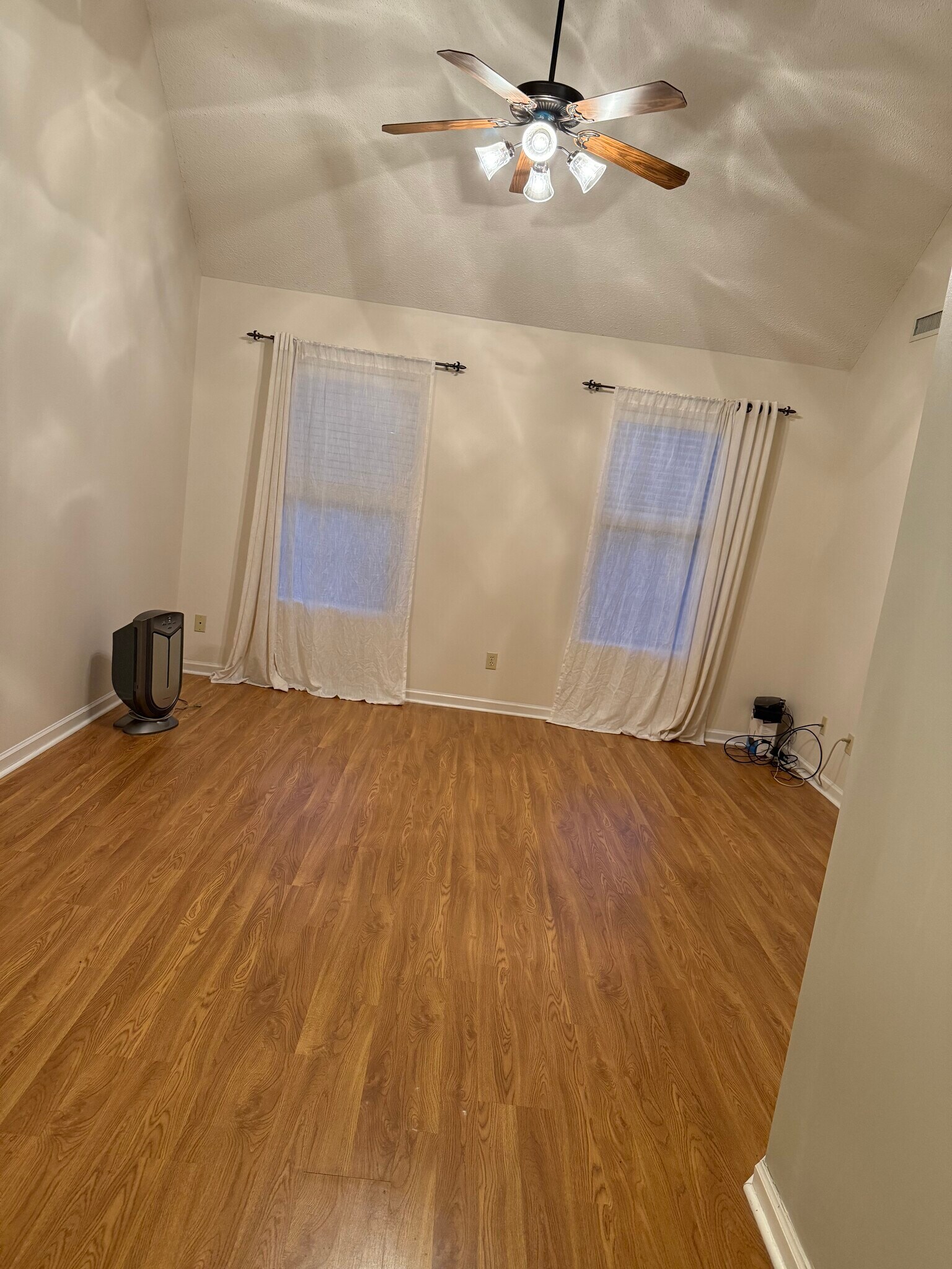 Building Photo - 1637 20th Avenue Ct NE