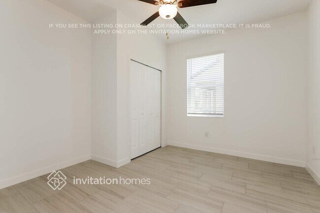 Building Photo - 14113 17 Ct E