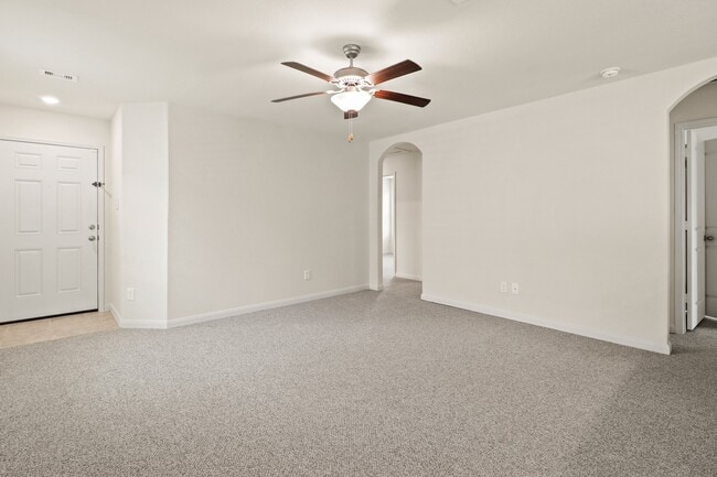 Building Photo - 27104 Leonardo Dr